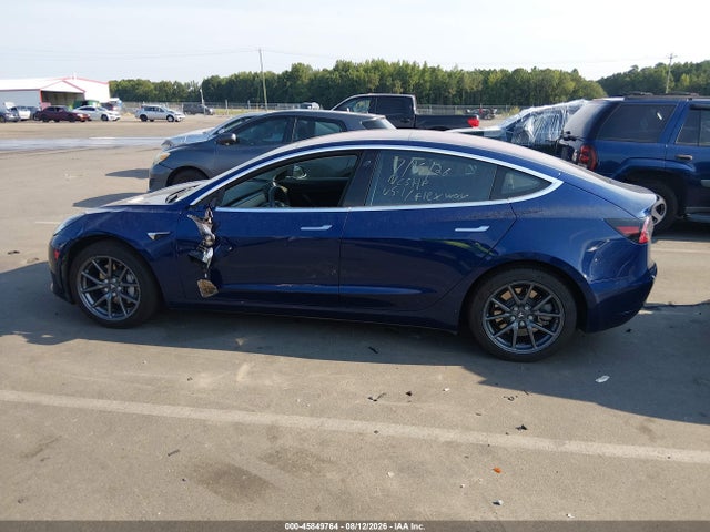 45849764 :رقم المزاد ، 5YJ3E1EA6JF007365 vin ، 2018 Tesla Model 3 Long Range/mid Range مزاد بيع