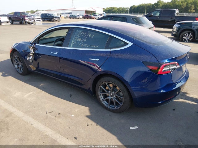 45849764 :رقم المزاد ، 5YJ3E1EA6JF007365 vin ، 2018 Tesla Model 3 Long Range/mid Range مزاد بيع