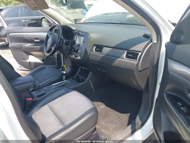 Продаж на аукціоні авто 2015 Mitsubishi Outlander Se, vin: JA4AD3A35FZ000920, номер лоту: 45849798