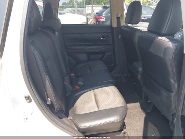 Продаж на аукціоні авто 2015 Mitsubishi Outlander Se, vin: JA4AD3A35FZ000920, номер лоту: 45849798