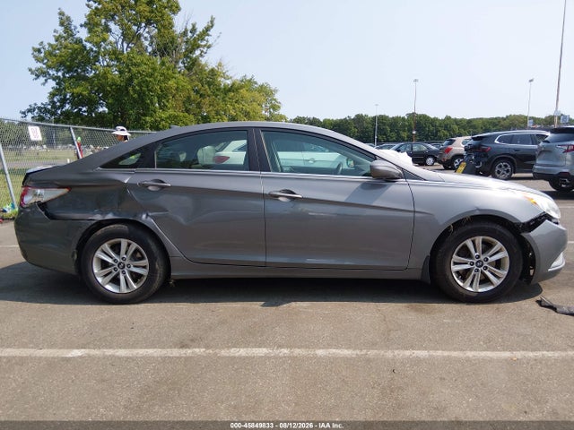 Продажа на аукционе авто 2013 Hyundai Sonata Gls, vin: 5NPEB4AC6DH800889, номер лота: 45849833