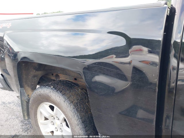 45849849 :رقم المزاد ، 3GCUKREH1JG135516 vin ، 2018 Chevrolet Silverado 1500 1lt مزاد بيع