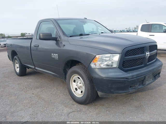 3C6JR7DG3KG503327 RAM 1500 Classic Tradesman 4x4 8&#039; Box