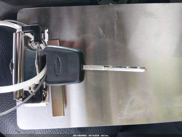 1FTMF1CBXJKF87123 Ford F-150 Xl