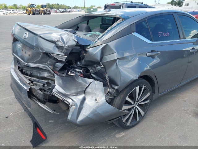 45850006 :رقم المزاد ، 1N4BL4CV8MN354698 vin ، 2021 Nissan Altima Sr Fwd مزاد بيع
