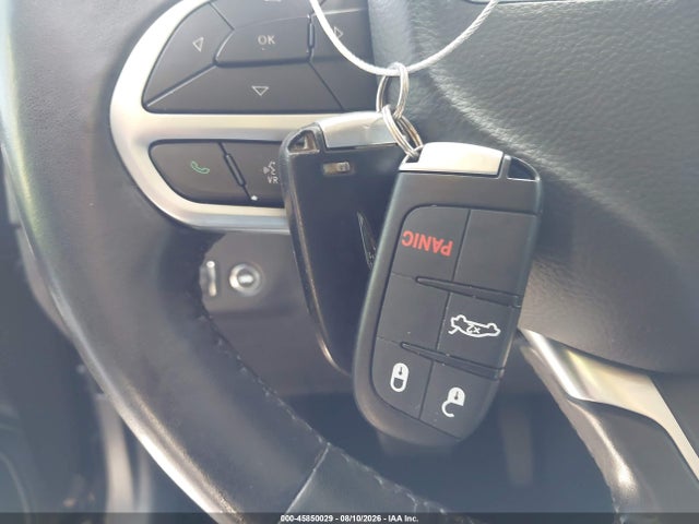 2019 Chrysler 300 Touring მანქანა იყიდება აუქციონზე, vin: 2C3CCAAG4KH728834, აუქციონის ნომერი: 45850029