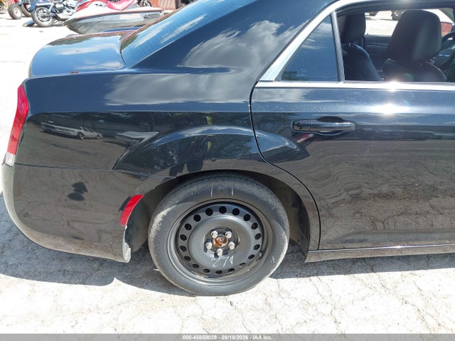 2019 Chrysler 300 Touring მანქანა იყიდება აუქციონზე, vin: 2C3CCAAG4KH728834, აუქციონის ნომერი: 45850029