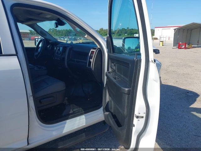 Продаж на аукціоні авто 2019 Ram 1500 Classic Tradesman  4x4 5'7 Box, vin: 1C6RR7KGXKS548747, номер лоту: 45850061