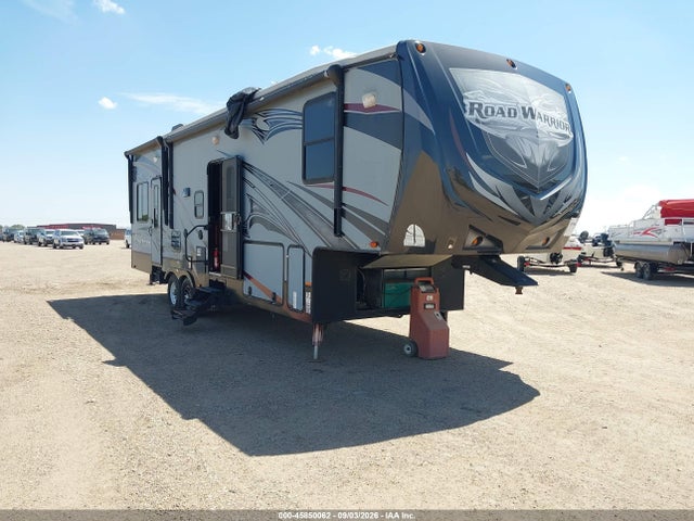 2015 Heartland 36' Road Warrior 5th Wheel მანქანა იყიდება აუქციონზე, vin: 5SFCG362XFE291151, აუქციონის ნომერი: 45850062
