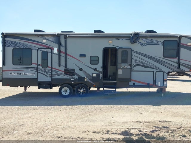 45850062 :رقم المزاد ، 5SFCG362XFE291151 vin ، 2015 Heartland 36' Road Warrior 5th Wheel مزاد بيع