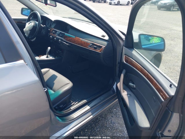 45850082 :رقم المزاد ، WBANV13588C150305 vin ، 2008 Bmw 528xi مزاد بيع