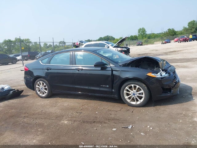 Продажа на аукционе авто 2019 Ford Fusion Hybrid Se, vin: 3FA6P0LU7KR197178, номер лота: 45850087