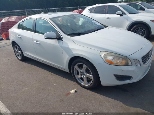 2012 Volvo S60 T5 მანქანა იყიდება აუქციონზე, vin: YV1622FS3C2043386, აუქციონის ნომერი: 45850091