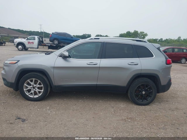 2016 Jeep Cherokee Latitude მანქანა იყიდება აუქციონზე, vin: 1C4PJMCBXGW202562, აუქციონის ნომერი: 45850200