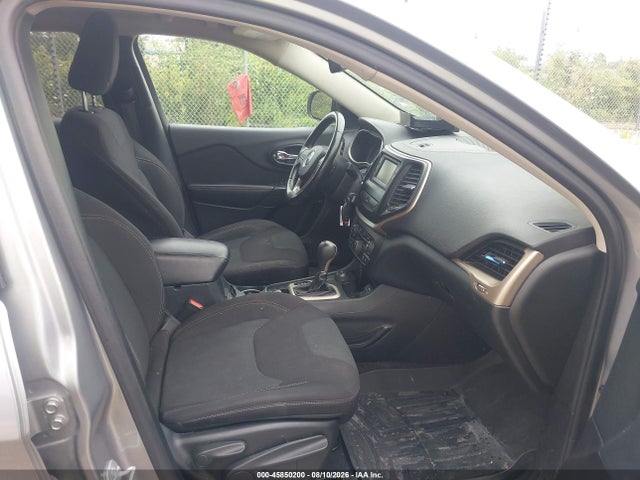 2016 Jeep Cherokee Latitude მანქანა იყიდება აუქციონზე, vin: 1C4PJMCBXGW202562, აუქციონის ნომერი: 45850200