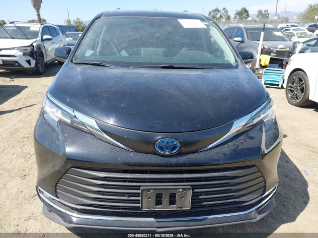 Toyota SIENNA XLE 2023 5TDYRKEC9PS174065 Image 12