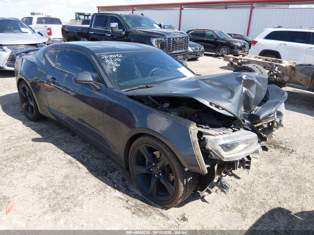 45850238 :رقم المزاد ، 1G1FB1RS9J0145059 vin ، 2018 Chevrolet Camaro 1lt مزاد بيع