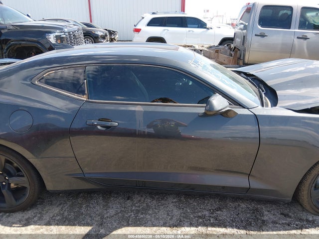 45850238 :رقم المزاد ، 1G1FB1RS9J0145059 vin ، 2018 Chevrolet Camaro 1lt مزاد بيع