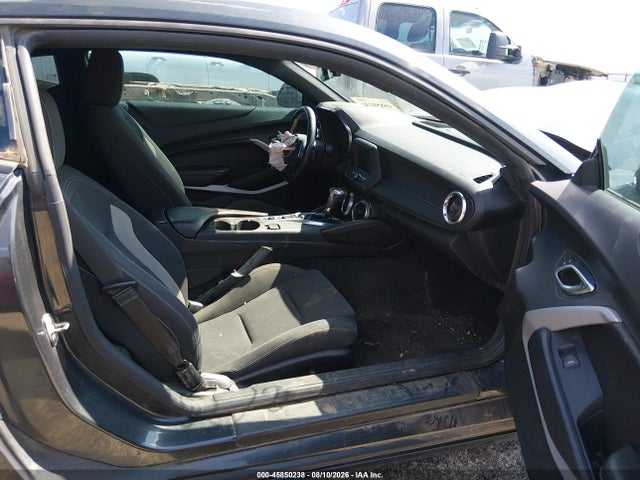45850238 :رقم المزاد ، 1G1FB1RS9J0145059 vin ، 2018 Chevrolet Camaro 1lt مزاد بيع