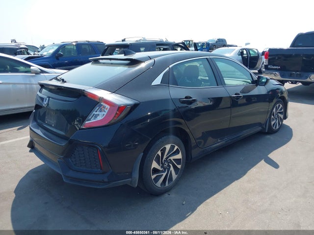 45850361 :رقم المزاد ، SHHFK7H20JU220095 vin ، 2018 Honda Civic Lx مزاد بيع