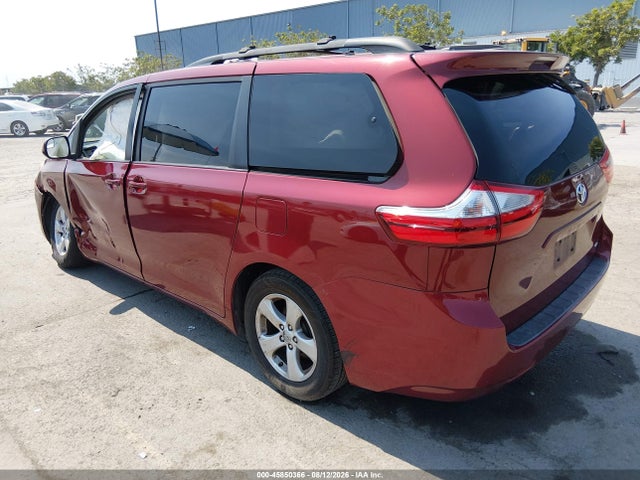 5TDKK3DC0FS671702 Toyota Sienna Le 8 Passenger