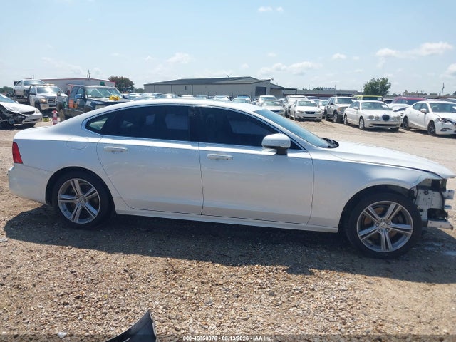 2019 Volvo S90 T5 Momentum მანქანა იყიდება აუქციონზე, vin: LVY102AK2KP106579, აუქციონის ნომერი: 45850376