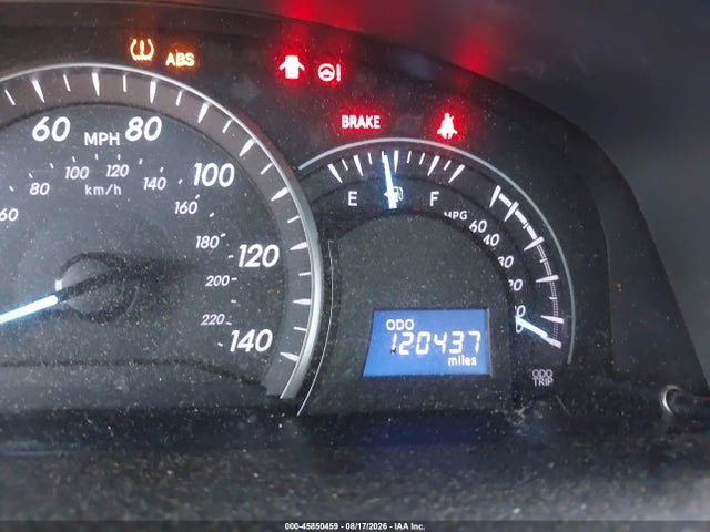 45850459 :رقم المزاد ، 4T1BF1FK4EU313389 vin ، 2014 Toyota Camry Le مزاد بيع