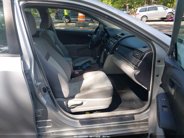 45850459 :رقم المزاد ، 4T1BF1FK4EU313389 vin ، 2014 Toyota Camry Le مزاد بيع