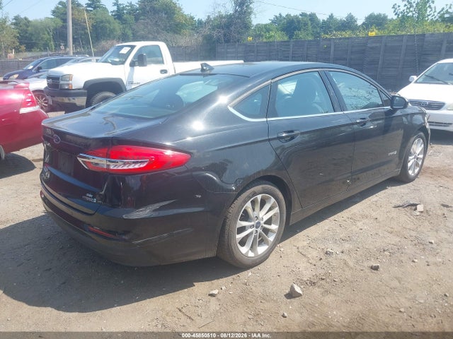 3FA6P0LU6KR262148 Ford Fusion Hybrid Se