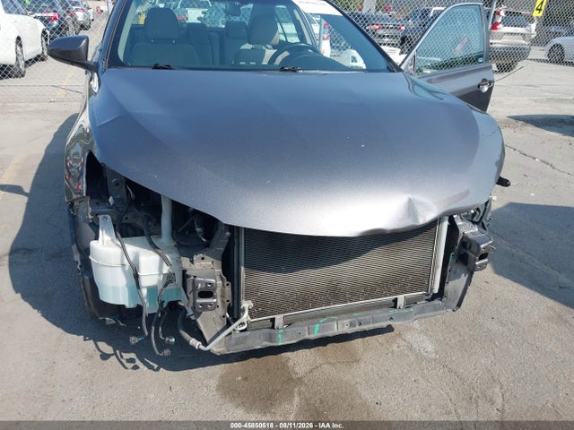 4T1BF1FK1HU423997 Toyota CAMRY XSE