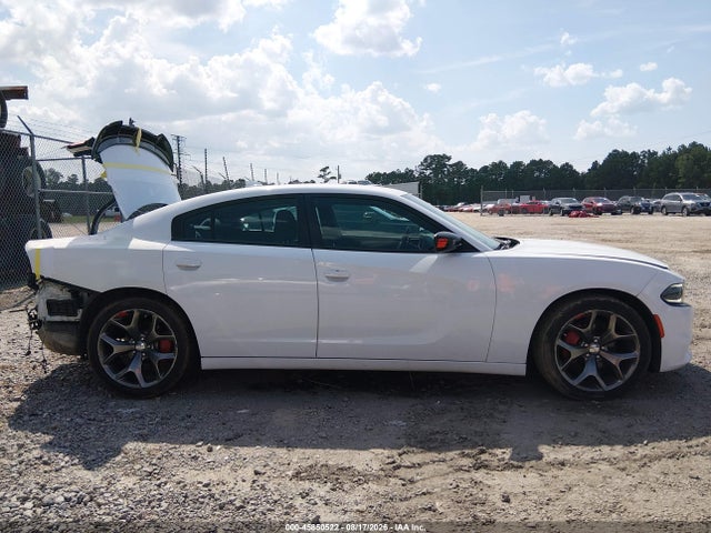 Продаж на аукціоні авто 2016 Dodge Charger Sxt, vin: 2C3CDXHG2GH292532, номер лоту: 45850522