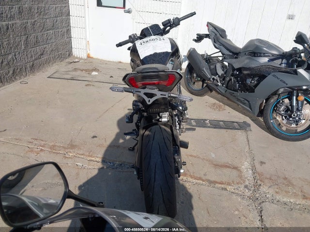 Продаж на аукціоні авто 2025 Kawasaki Zr900 S, vin: ML5ZRDS15SDA04824, номер лоту: 45850524