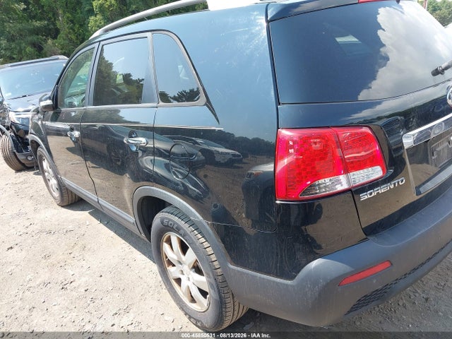 Auction sale of the 2011 Kia Sorento Lx, vin: 5XYKT3A11BG092662, lot number: 45850531