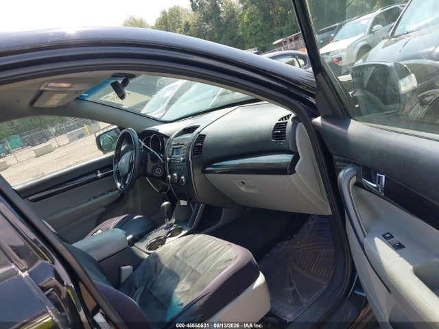 Auction sale of the 2011 Kia Sorento Lx, vin: 5XYKT3A11BG092662, lot number: 45850531
