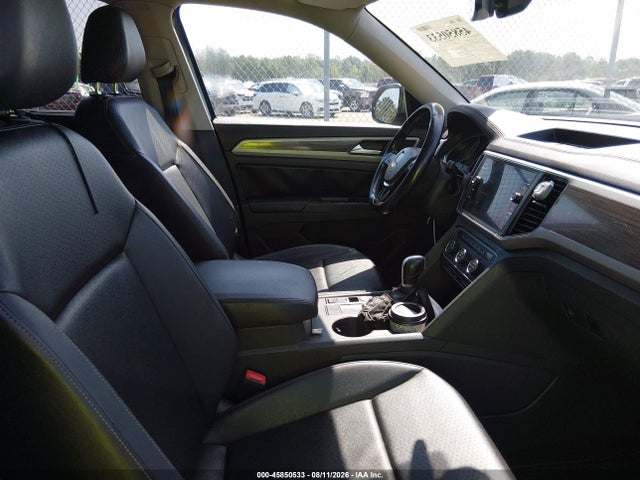 2018 Volkswagen Atlas 3.6l V6 Se/3.6l V6 Se W/technology მანქანა იყიდება აუქციონზე, vin: 1V2DR2CAXJC501743, აუქციონის ნომერი: 45850533