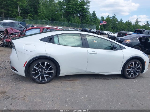 JTDACACUXR3018890 Toyota Prius Prime Xse