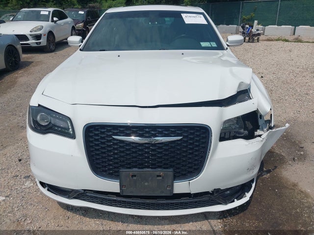 Продаж на аукціоні авто 2016 Chrysler 300 300s, vin: 2C3CCABG1GH147930, номер лоту: 45850575