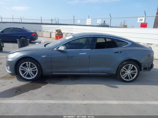 Продажа на аукционе авто 2013 Tesla Model S, vin: 5YJSA1CG1DFP27255, номер лота: 45850577