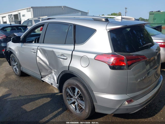 2017 Toyota Rav4 Xle მანქანა იყიდება აუქციონზე, vin: 2T3WFREVXHW347327, აუქციონის ნომერი: 45850590
