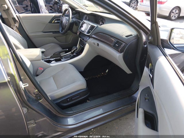 Продаж на аукціоні авто 2017 Honda Accord Ex-l, vin: 1HGCR2F81HA227667, номер лоту: 45850606