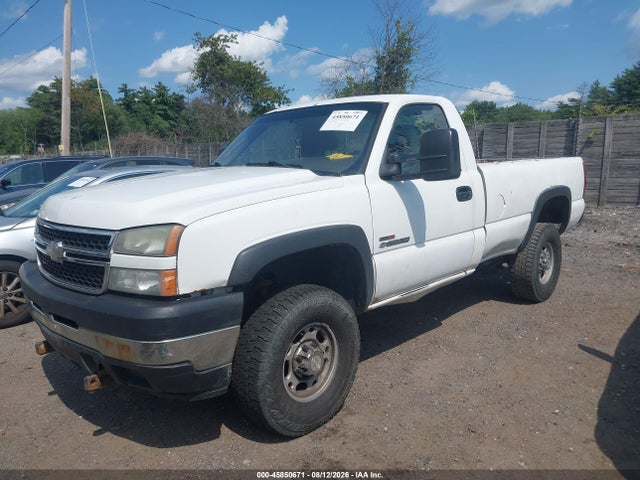Продажа на аукционе авто 2005 Chevrolet Silverado 2500hd Work Truck, vin: 1GBHK24275E197767, номер лота: 45850671