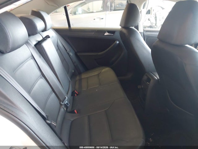 2011 Volkswagen Jetta 2.5l Se მანქანა იყიდება აუქციონზე, vin: 3VWDZ7AJ9BM110680, აუქციონის ნომერი: 45850688