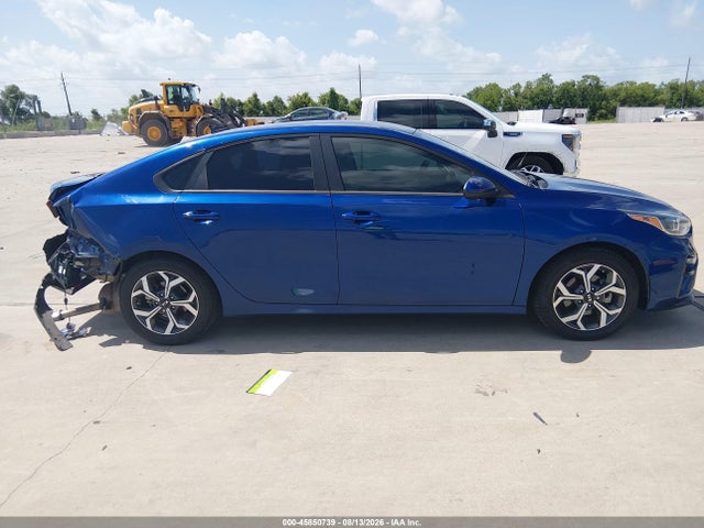 2021 Kia Forte Lxs მანქანა იყიდება აუქციონზე, vin: 3KPF24AD8ME364046, აუქციონის ნომერი: 45850739