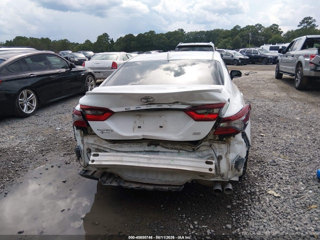 45850746 :رقم المزاد ، 4T1T11AK9NU658606 vin ، 2022 Toyota Camry Se مزاد بيع