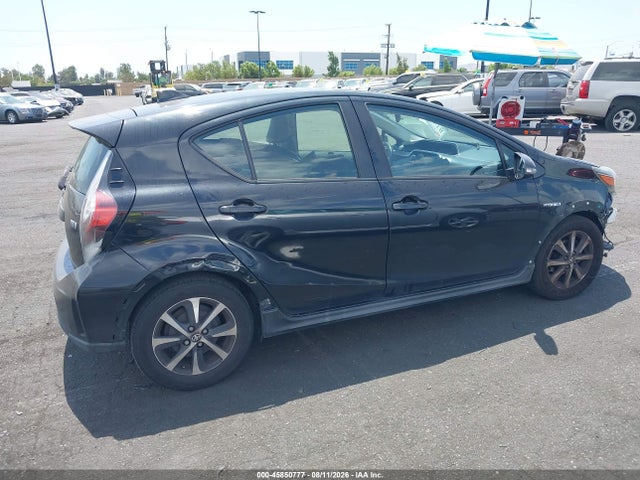 Toyota Prius C Four 2018 JTDKDTB32J1605266 Image 14