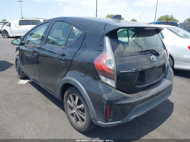Toyota Prius C Four 2018 JTDKDTB32J1605266 Image 3