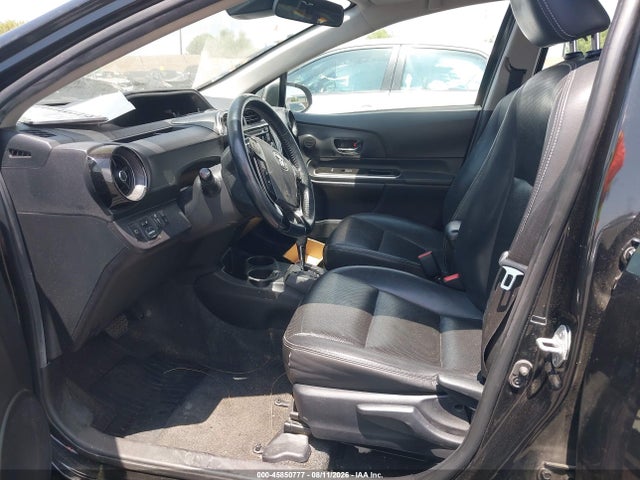 Toyota Prius C Four 2018 JTDKDTB32J1605266 Image 5
