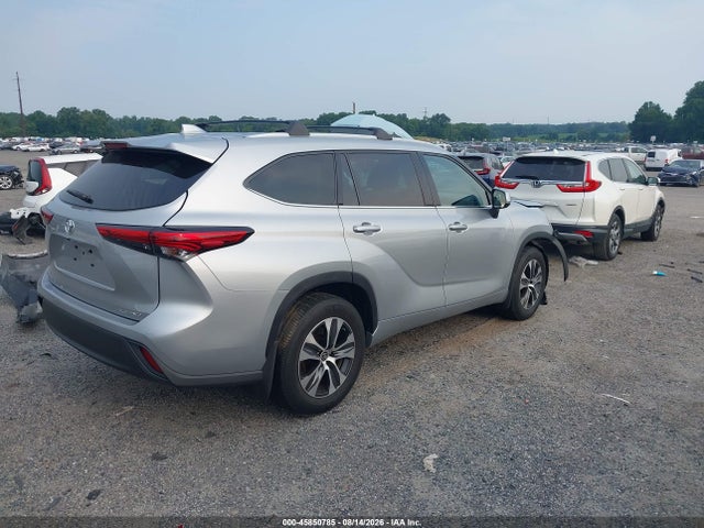 2022 Toyota Highlander Xle მანქანა იყიდება აუქციონზე, vin: 5TDGZRBHXNS565940, აუქციონის ნომერი: 45850785