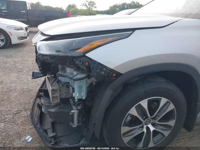 2022 Toyota Highlander Xle მანქანა იყიდება აუქციონზე, vin: 5TDGZRBHXNS565940, აუქციონის ნომერი: 45850785