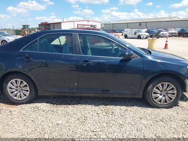 45850789 :رقم المزاد ، 4T1BF1FK0EU852866 vin ، 2014 Toyota Camry L مزاد بيع
